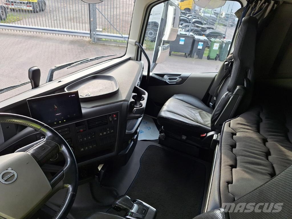 AB EKERI OY Vehicle Rigid 6x2-2 box full side opening ボックスボディー、ウイング、箱車