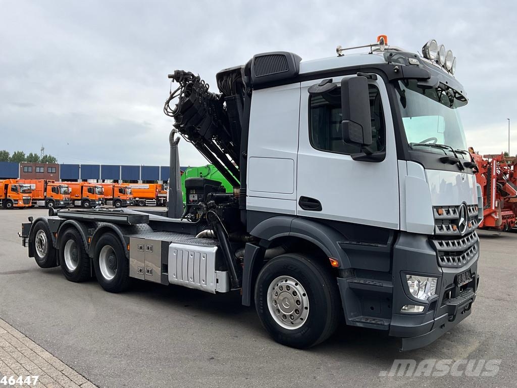 Mercedes-Benz Arocs 3251 8x4 Euro 6 Hiab 28 Tonmeter laadkraan شاحنات الرافعات الخطافية