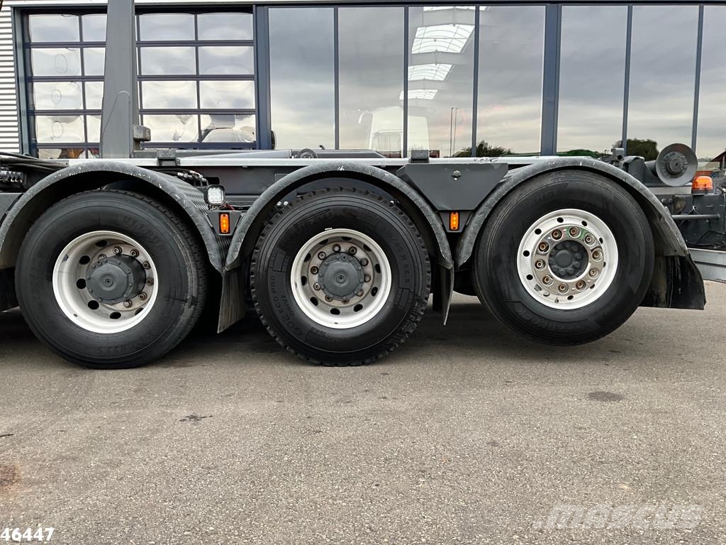 Mercedes-Benz Arocs 3251 8x4 Euro 6 Hiab 28 Tonmeter laadkraan شاحنات الرافعات الخطافية