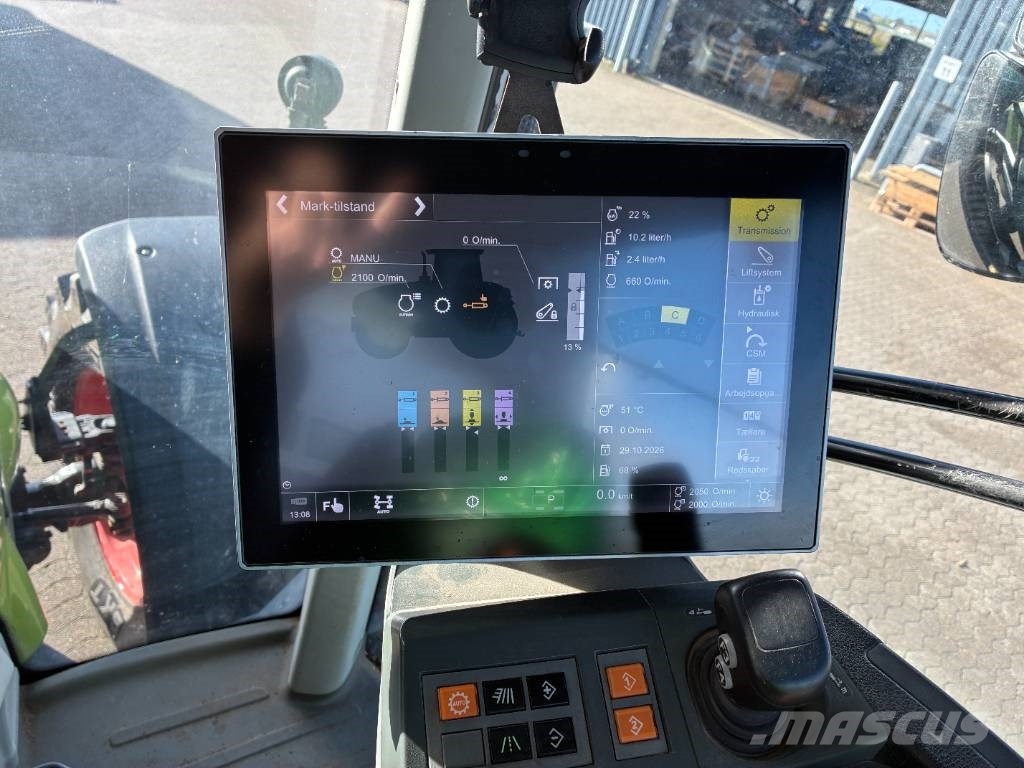 CLAAS Axion 800 Traktori