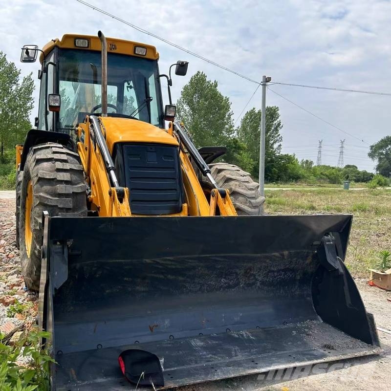 JCB 4CX Ekskavaatorlaadurid