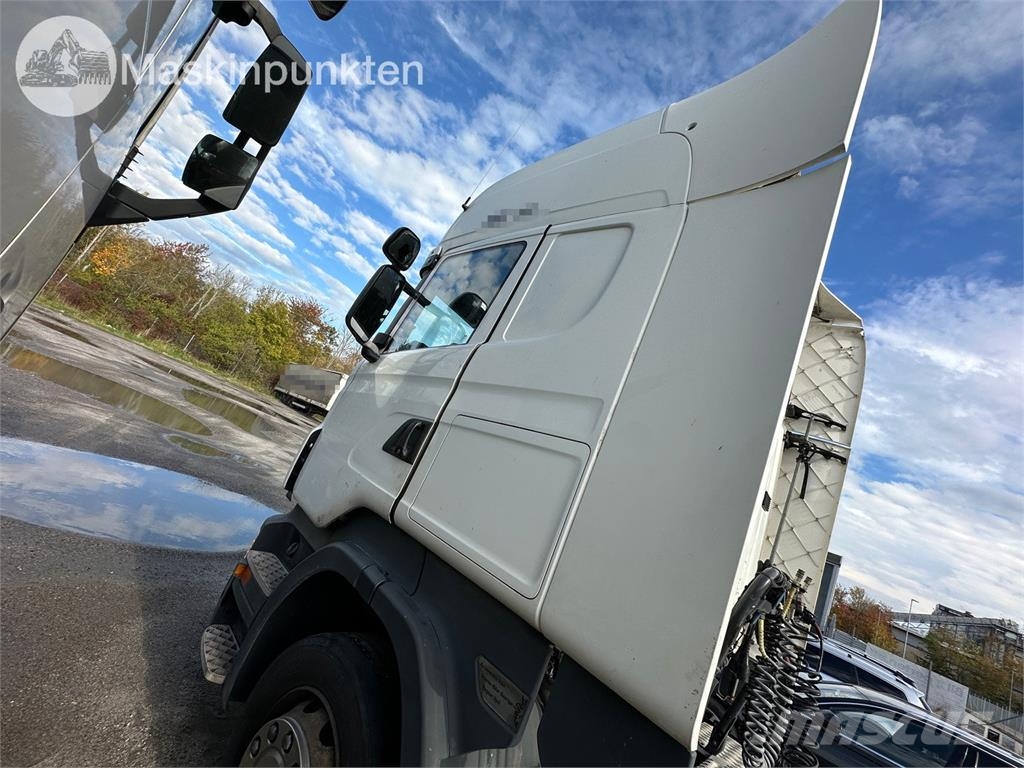 Scania R440LA6X2/4MNA 牵引车