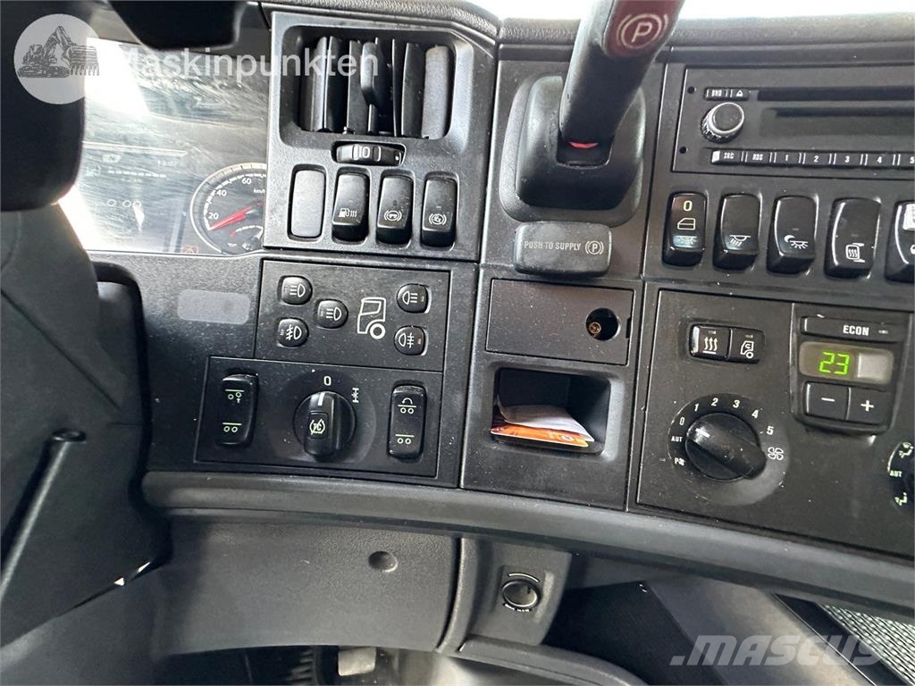 Scania R440LA6X2/4MNA 牵引车