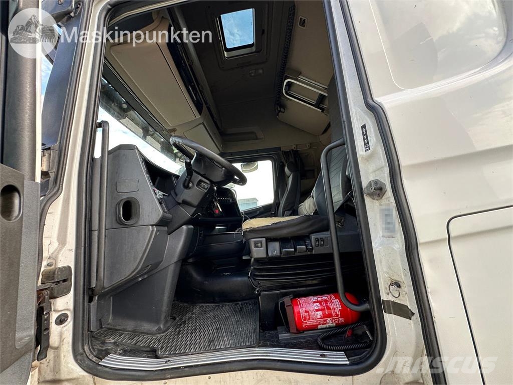 Scania R440LA6X2/4MNA 牵引车