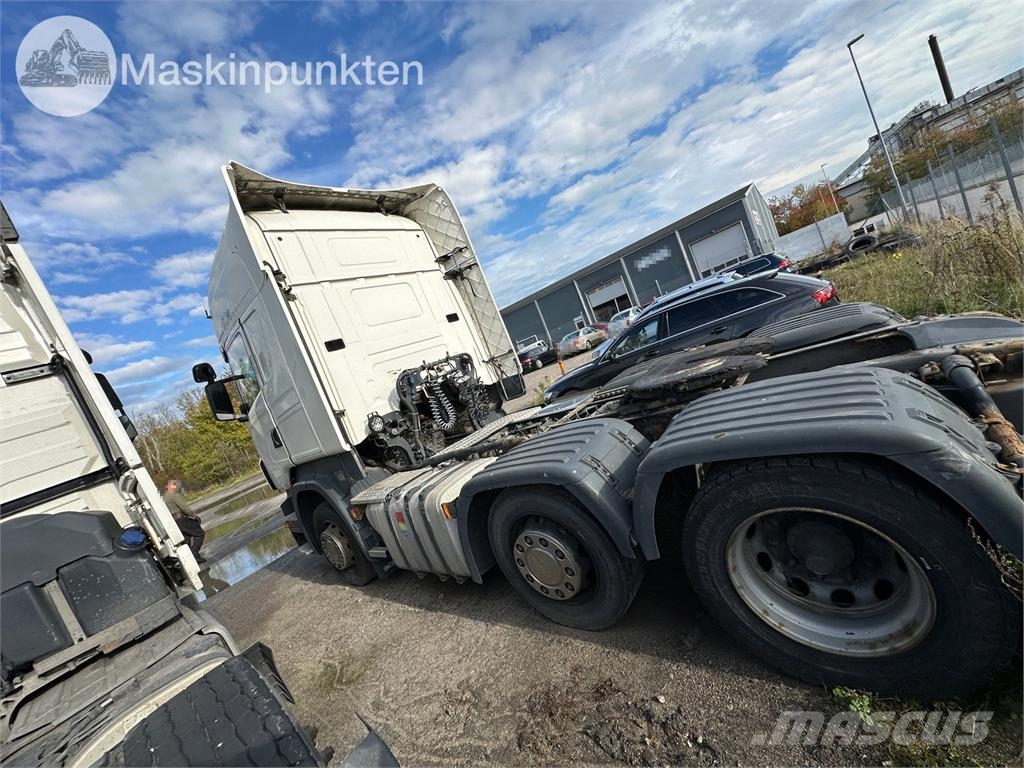 Scania R440LA6X2/4MNA 牵引车