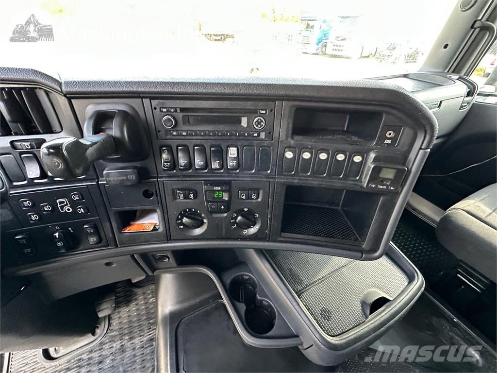 Scania R440LA6X2/4MNA 牵引车