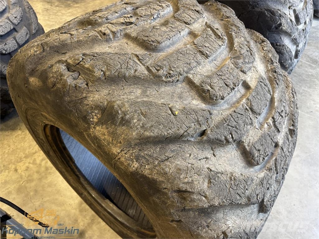 Nokian Fkf2 800/40x26,5 Used/Beg Tyres, wheels and rims