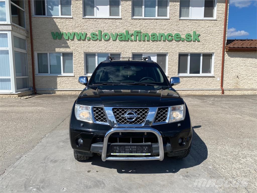 Nissan Navara VIN 804 크로스컨트리 차량