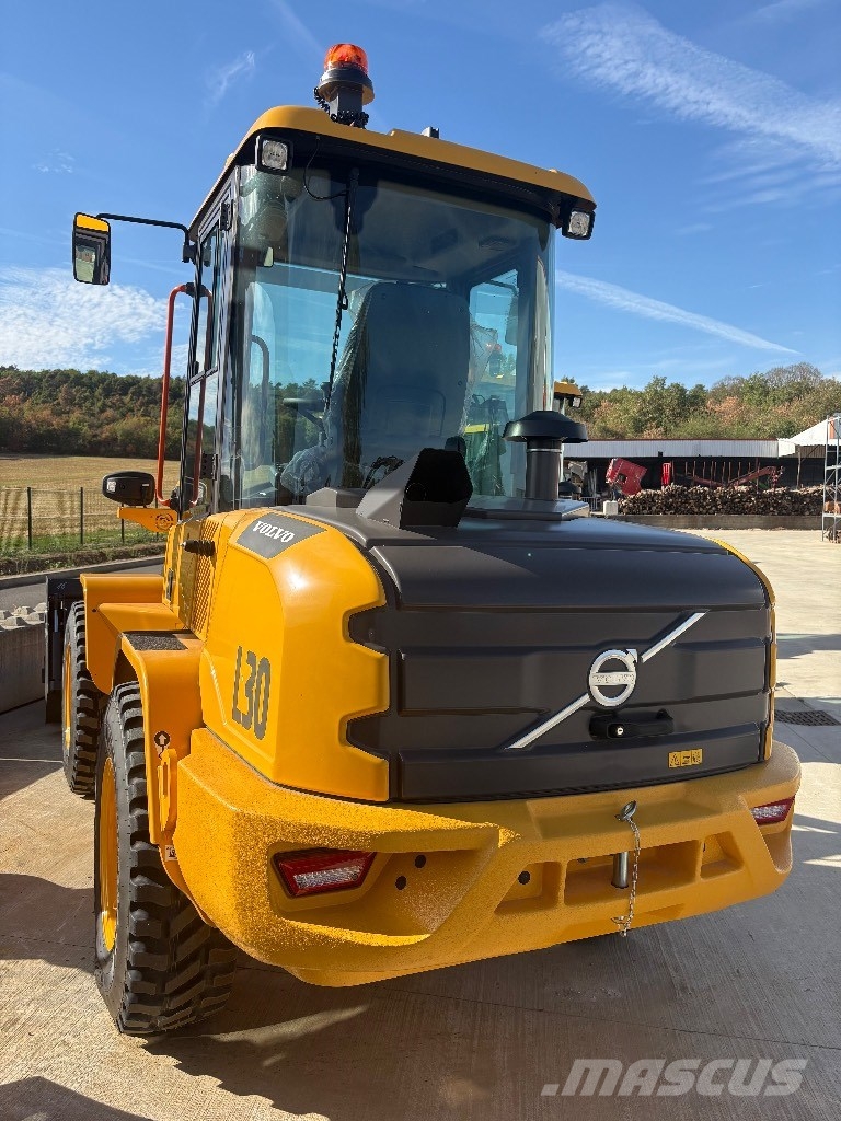 Volvo L 30 G Wielladers