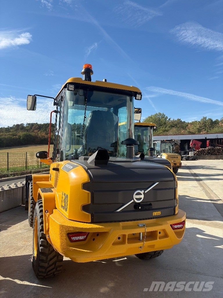Volvo L 30 G Wielladers
