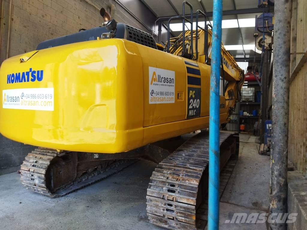 Komatsu PC240NLC-10 Верижен екскаватор