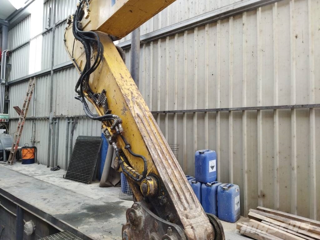 Komatsu PC240NLC-10 Верижен екскаватор