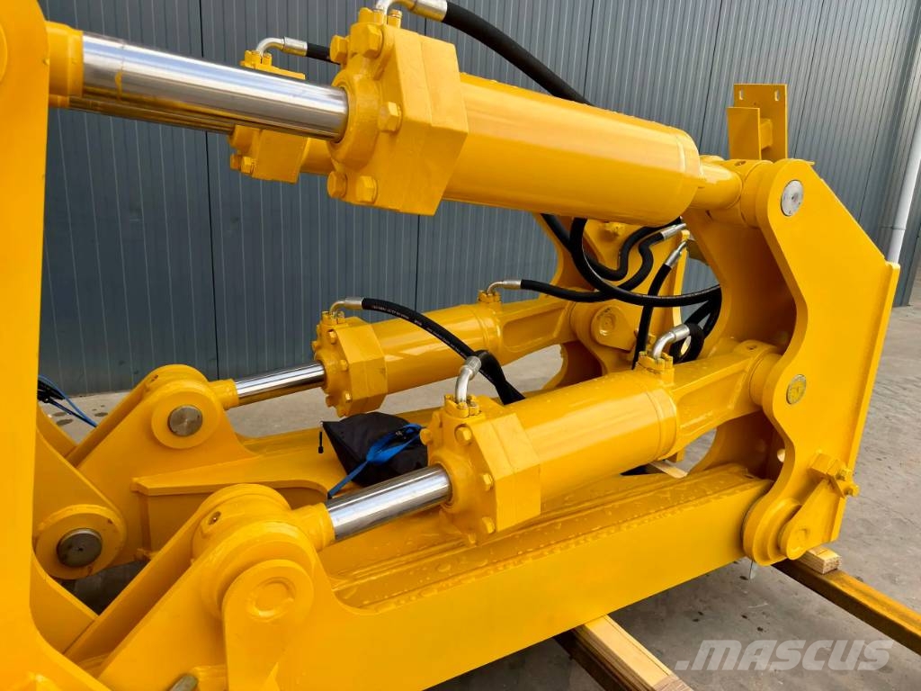 Komatsu D155 Aufreisser