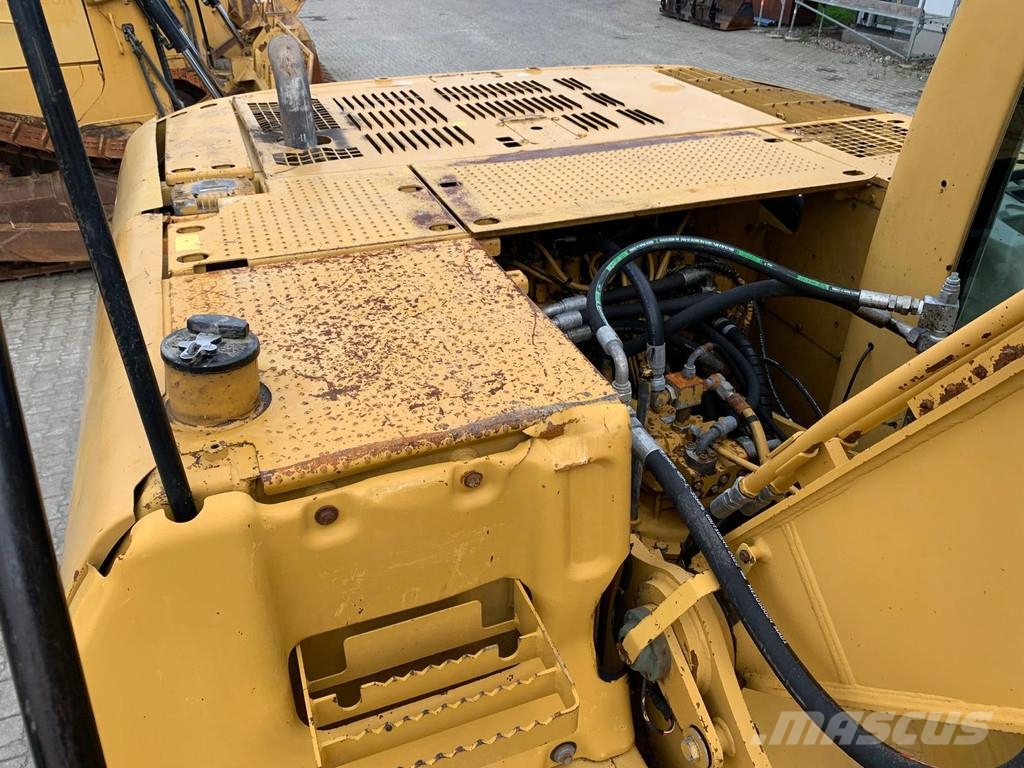 CAT 320 C . Bagri goseničarji