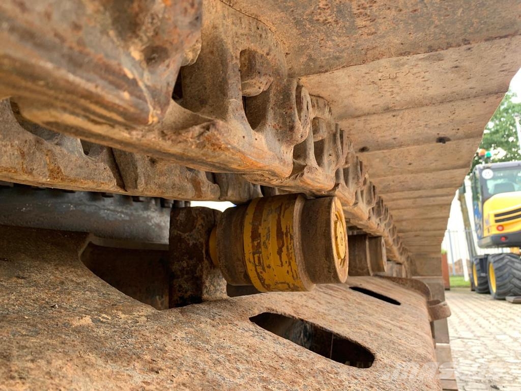 CAT 320 C . Bagri goseničarji