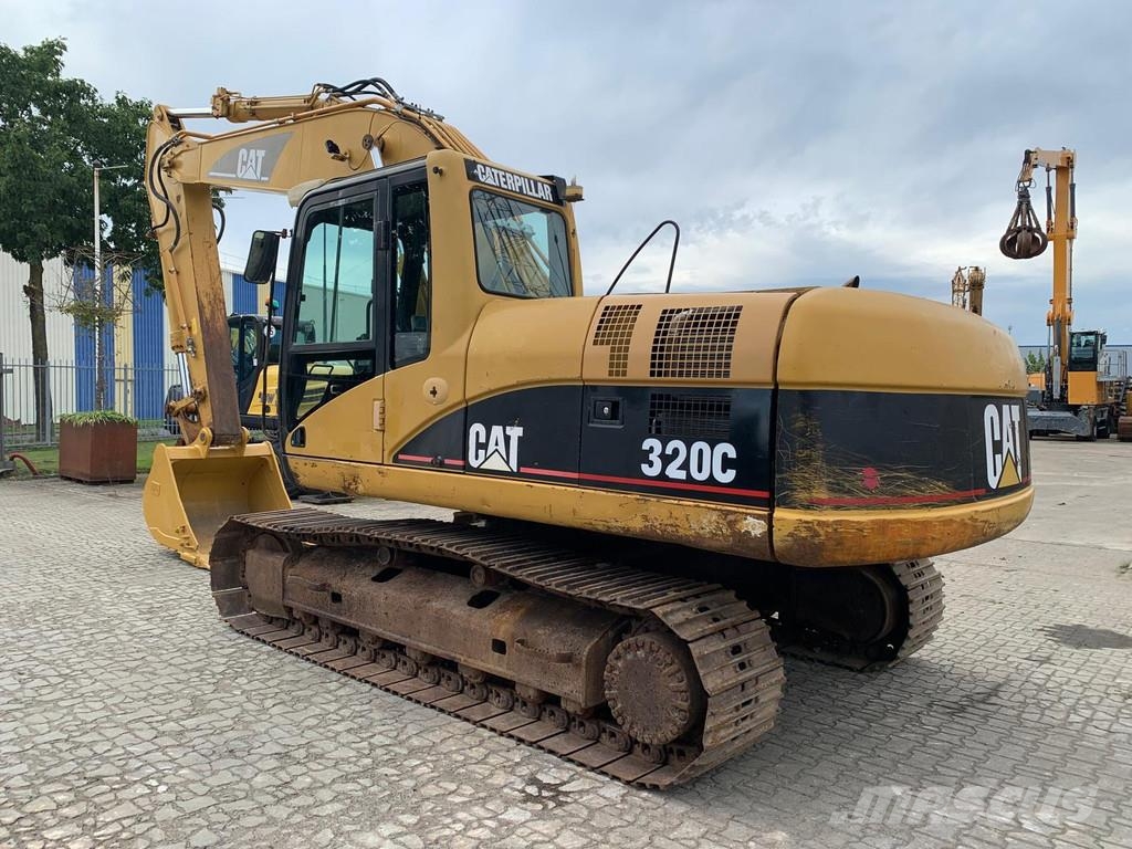 CAT 320 C . Bagri goseničarji