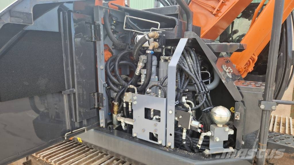 Hitachi ZX 135 US-6 履帶式 挖土機/掘鑿機/挖掘機