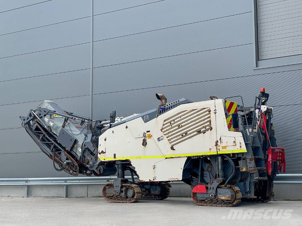 Wirtgen W 100 CFI Asfalta dzesēšanas iekārtas