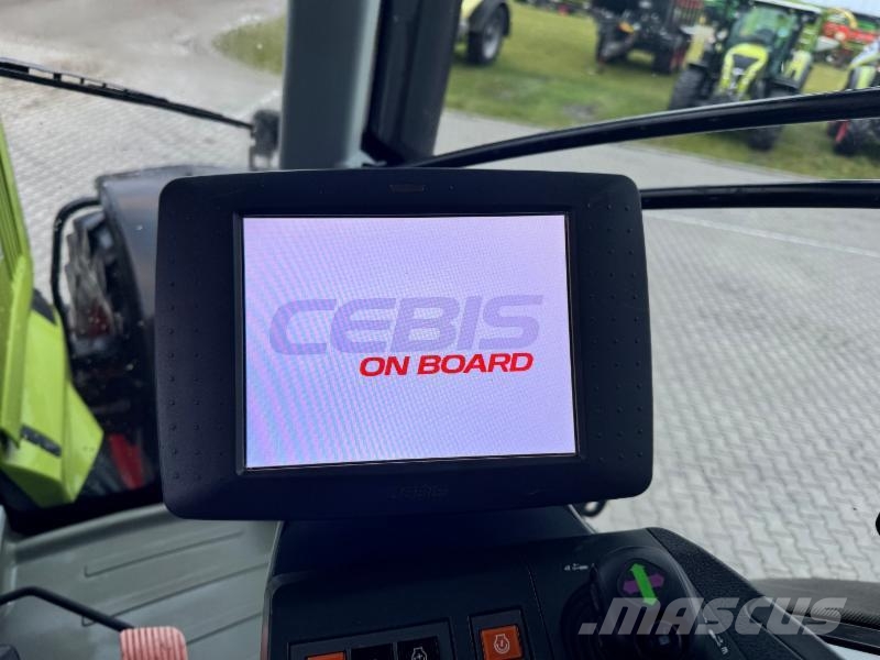 CLAAS AXION 920 Tractors