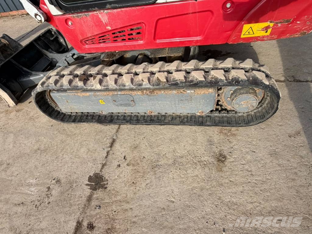 Takeuchi TB 216 Mini bagri <7t
