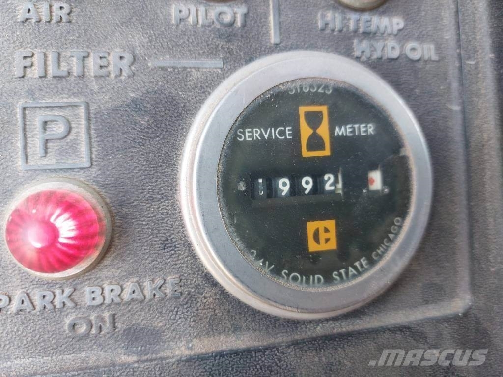 CAT 988 B 轮式装载机