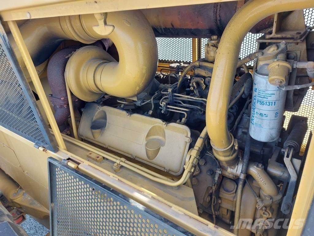 CAT 988 B 轮式装载机