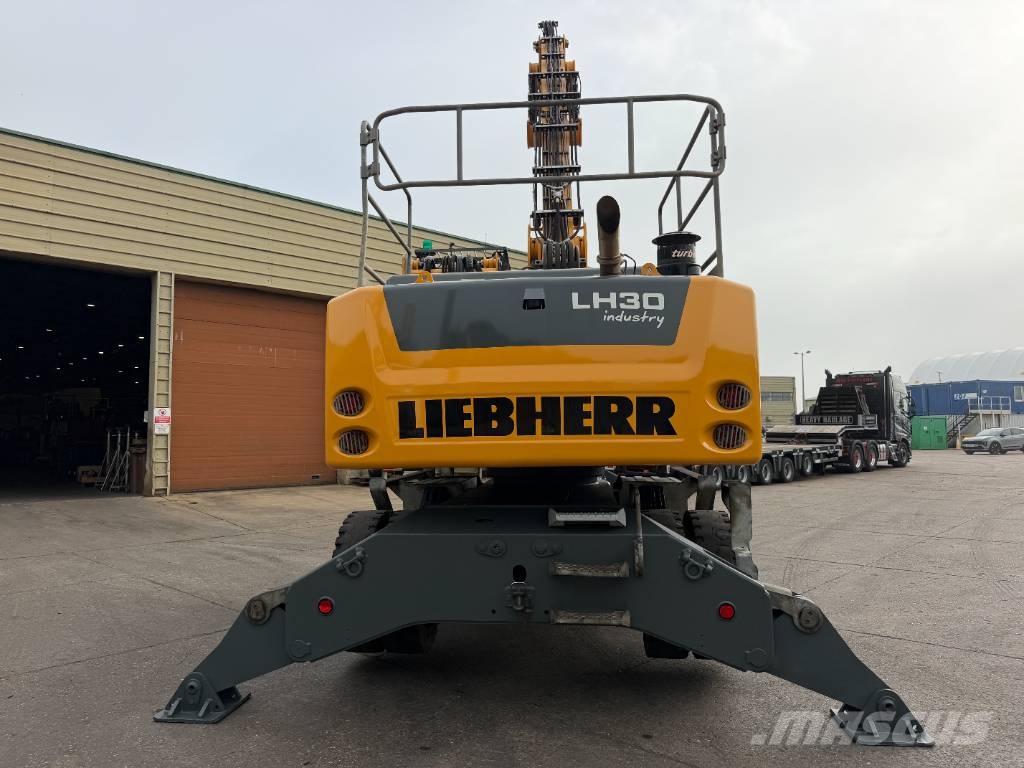 Liebherr LH 30 M Avfalls / industri hantering