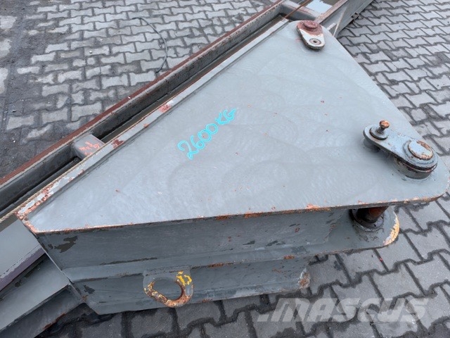Bauer drilling mast with drilling head 2600 kg mase Sondaj ekipmanı aksesuarları ve yedek parçaları