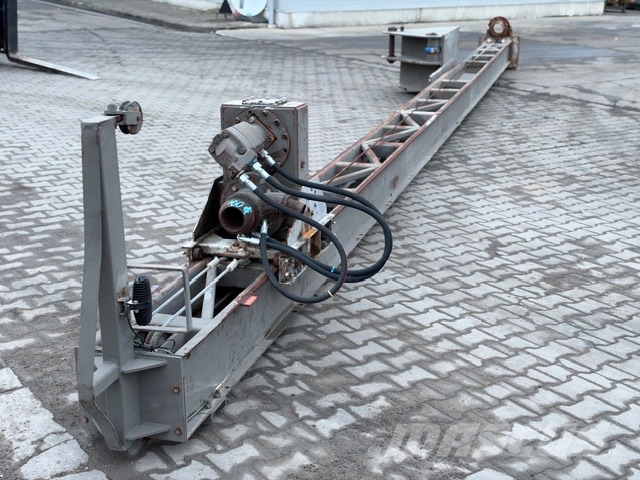 Bauer drilling mast with drilling head 2600 kg mase Sondaj ekipmanı aksesuarları ve yedek parçaları
