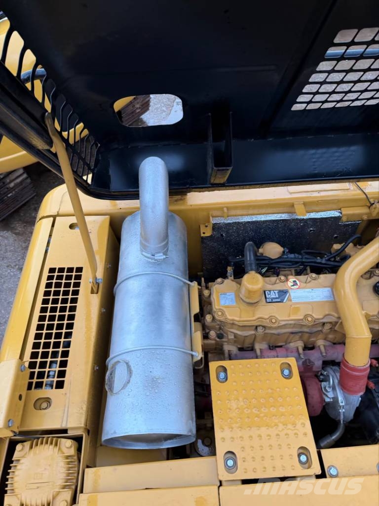 CAT 329D2L Source factory Bagri goseničarji
