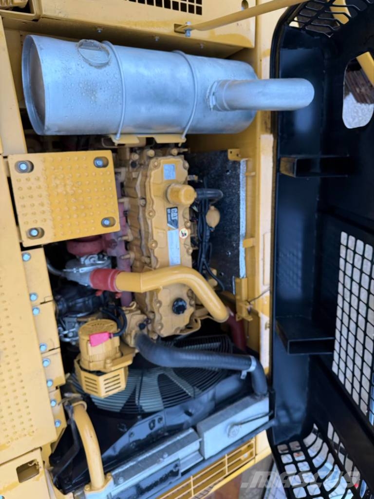 CAT 329D2L Source factory Bagri goseničarji