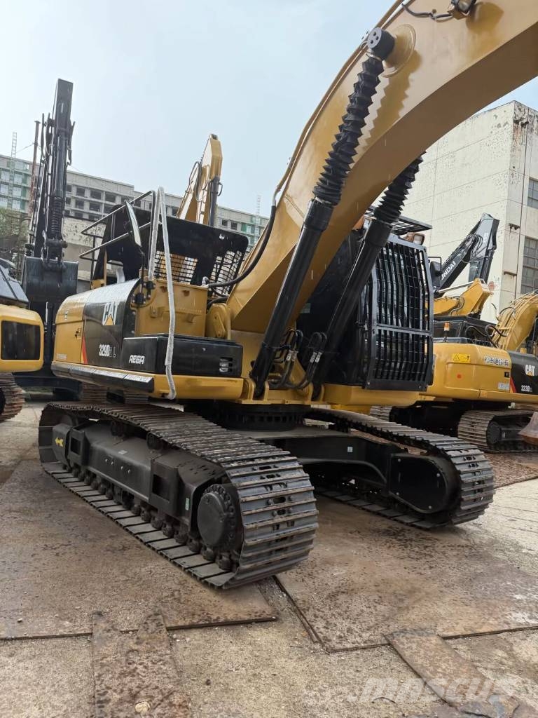 CAT 329D2L Source factory Bagri goseničarji