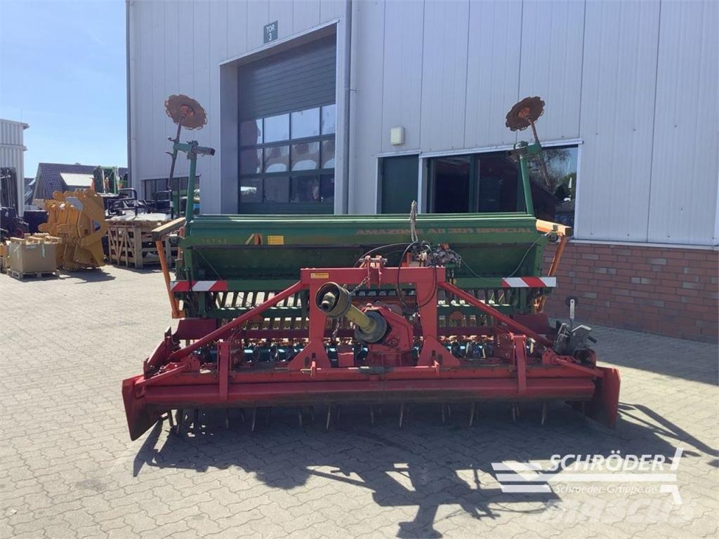 Amazone AD 8-301 SPECIAL / LELY TERRA 33 組合鑽