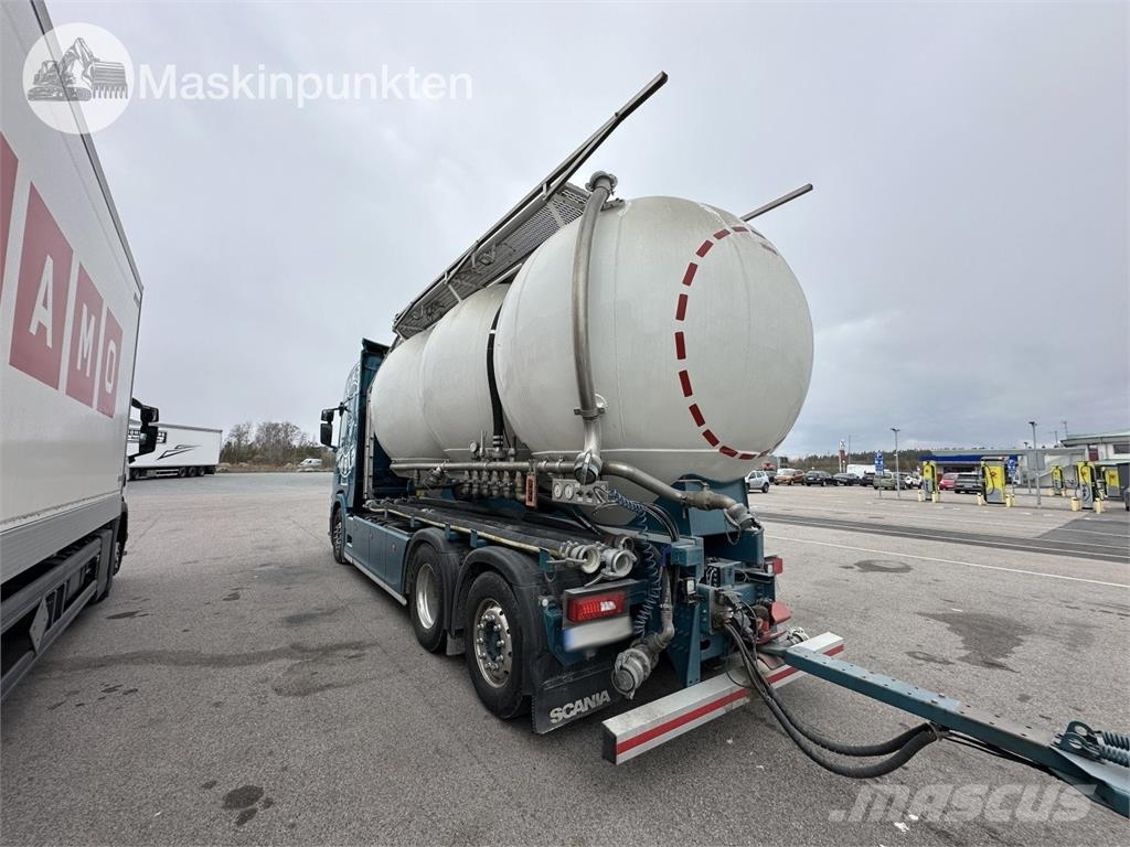 Scania R540B6X2*4NB Betongbiler