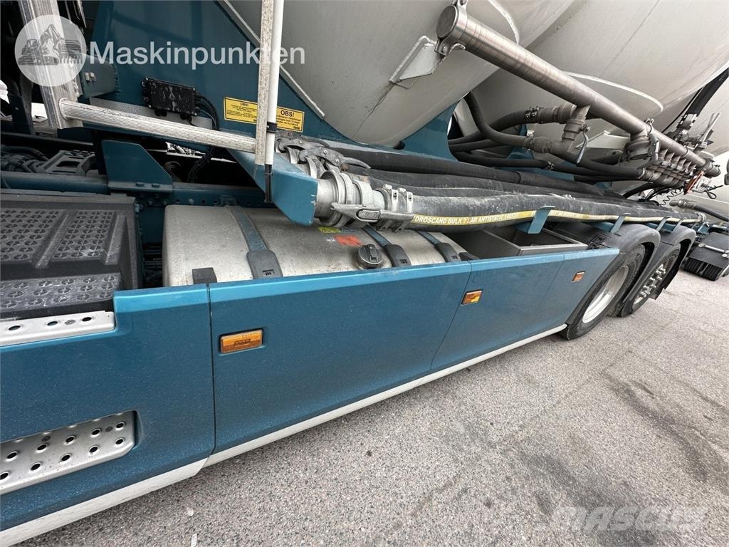 Scania R540B6X2*4NB Betongbiler