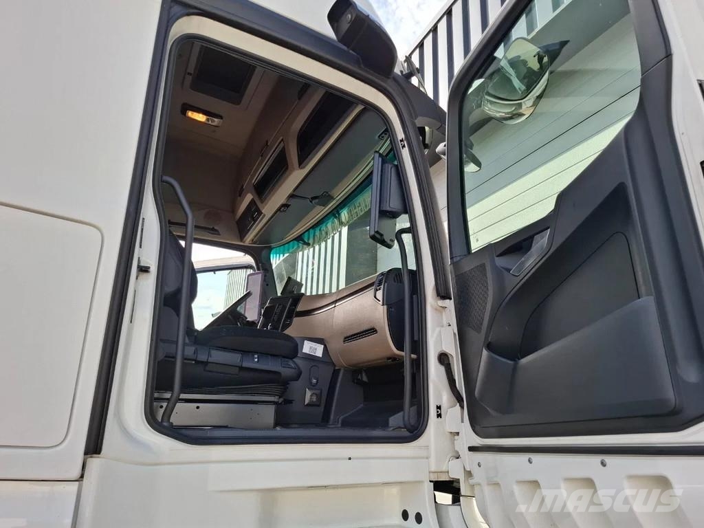 Mercedes-Benz Actros 2545 GIGASPACE 6X2 91325 Camiones tractor