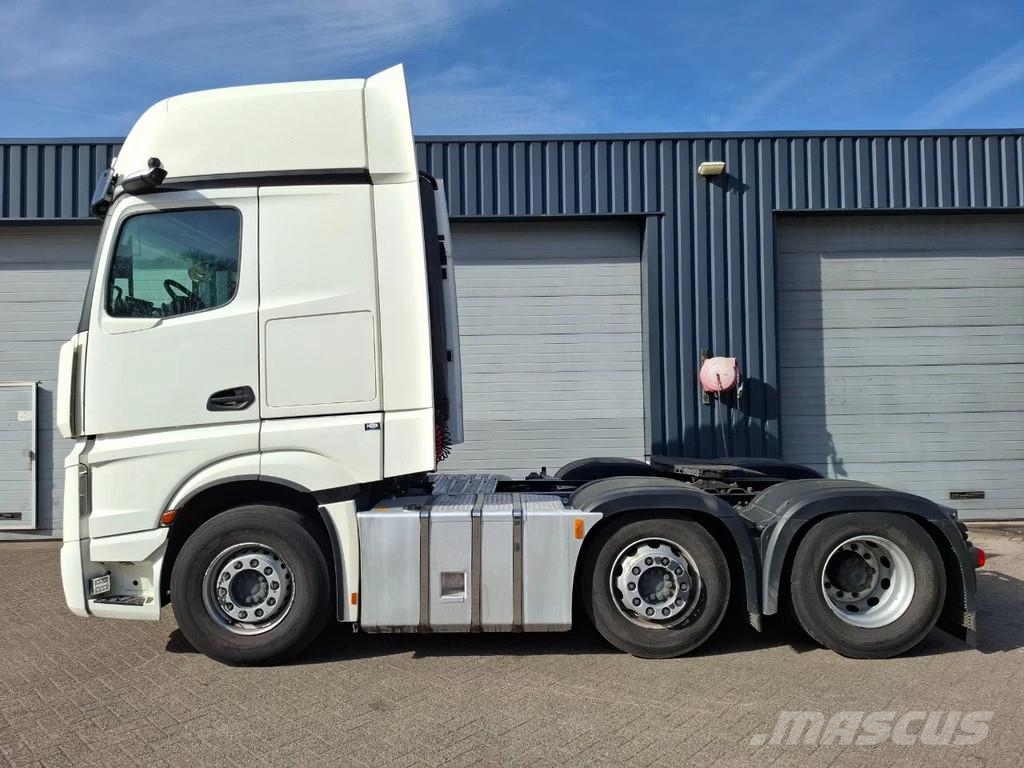 Mercedes-Benz Actros 2545 GIGASPACE 6X2 91325 Camiones tractor