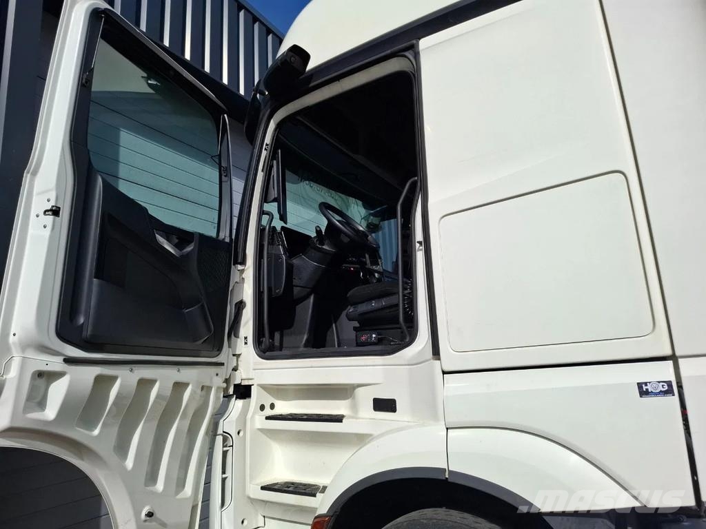 Mercedes-Benz Actros 2545 GIGASPACE 6X2 91325 Camiones tractor