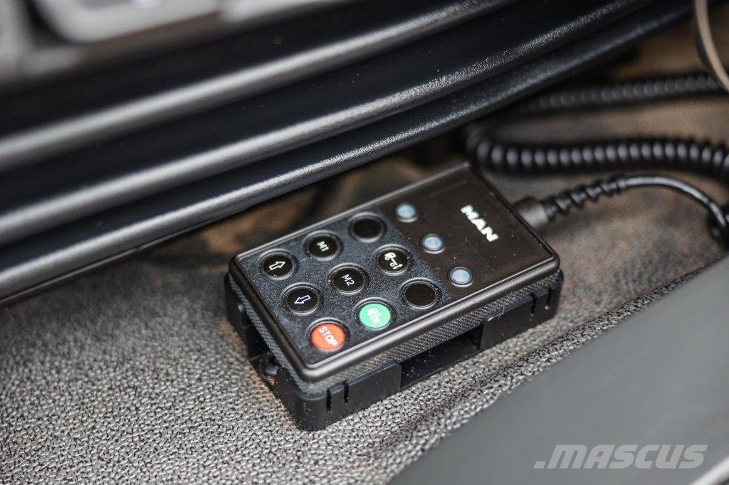 MAN TGL 10.180 BL 탑차 트럭