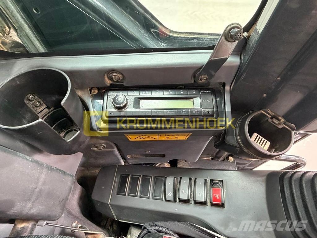 Komatsu PW 98 MR-10 Midi excavators 7t - 12t
