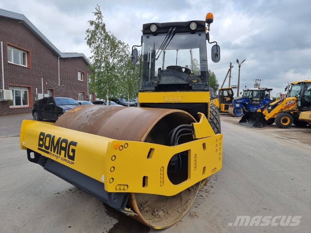 Bomag BW 213 D H-4 Walce jednobębnowe