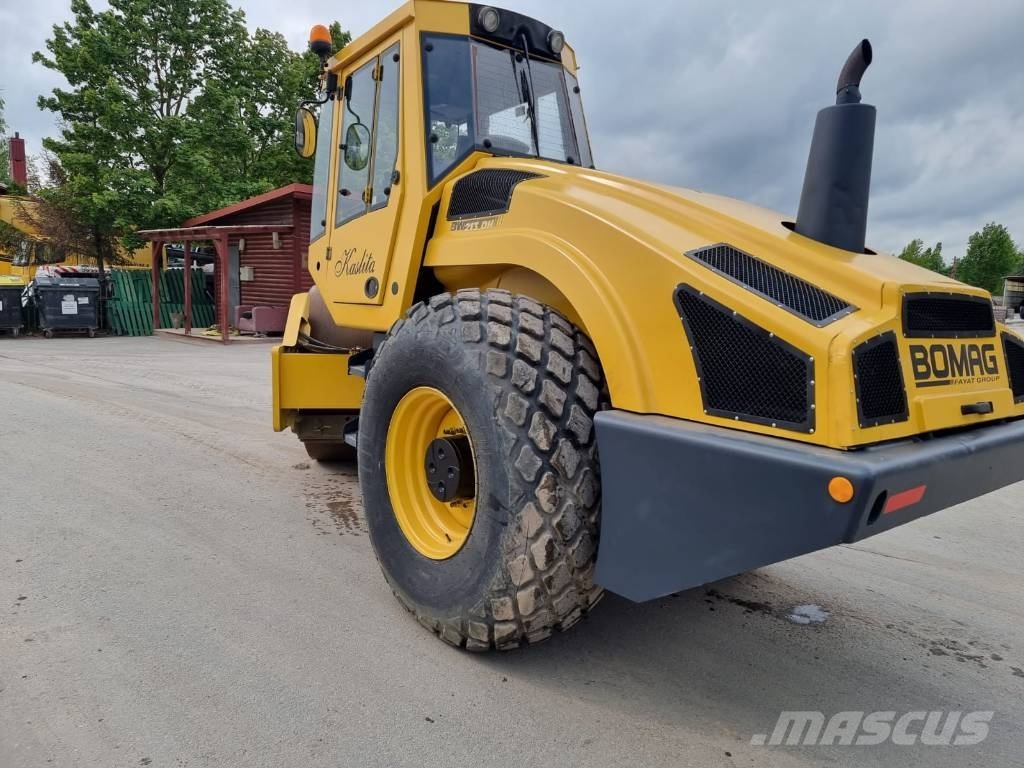 Bomag BW 213 D H-4 Walce jednobębnowe