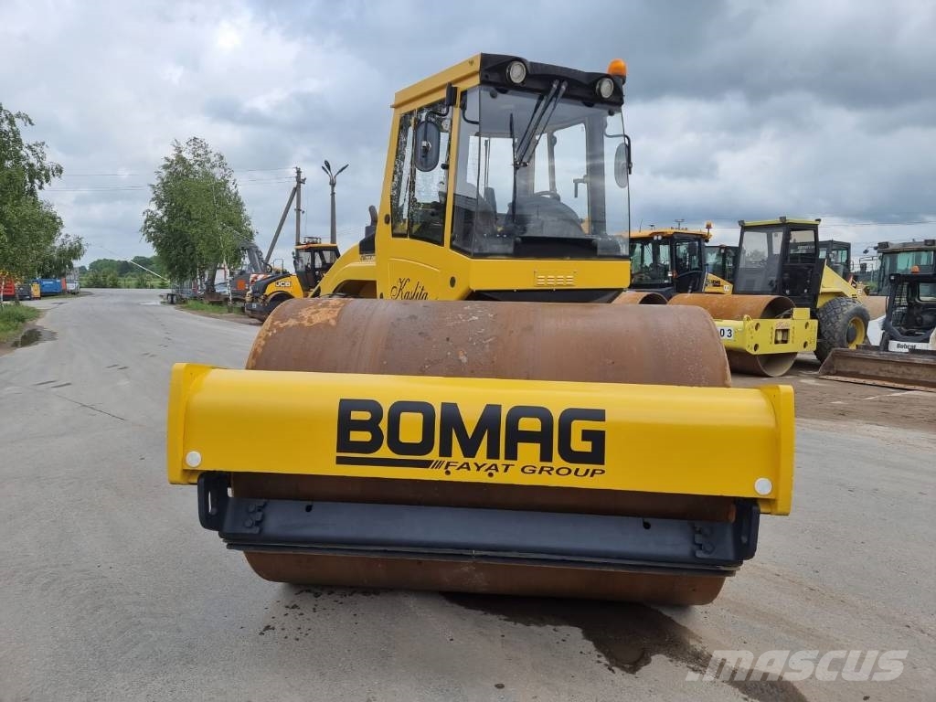 Bomag BW 213 D H-4 Walce jednobębnowe