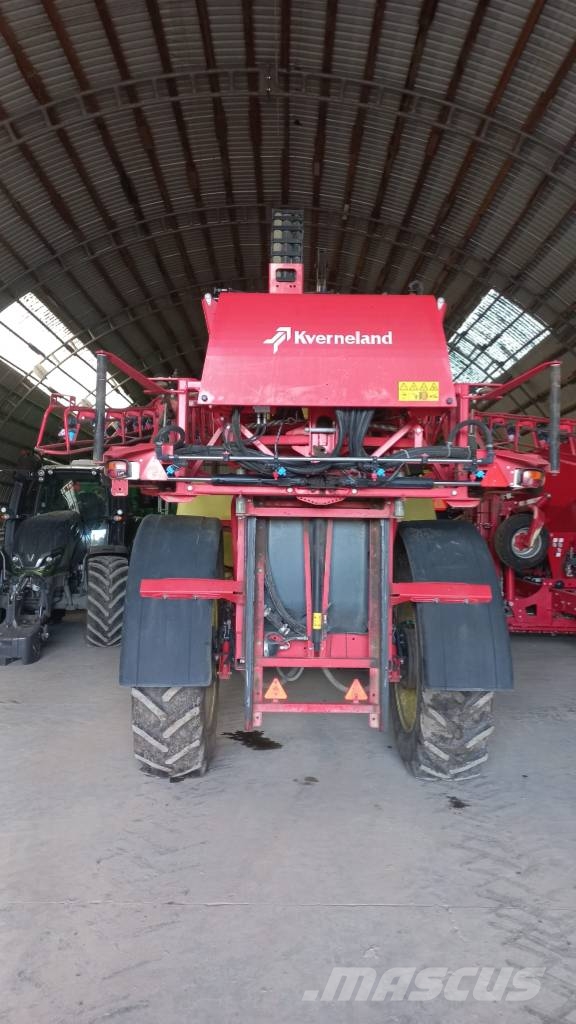 Kverneland Ikarus S38 Hinattavat ruiskut