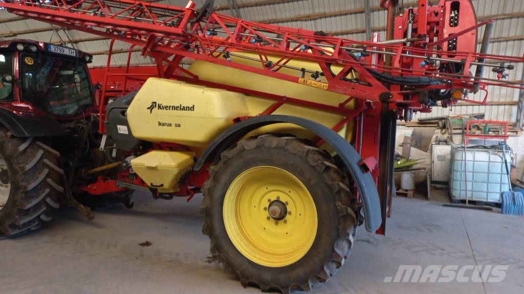 Kverneland Ikarus S38 Hinattavat ruiskut