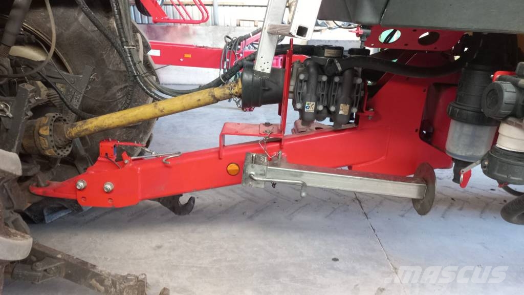 Kverneland Ikarus S38 Hinattavat ruiskut