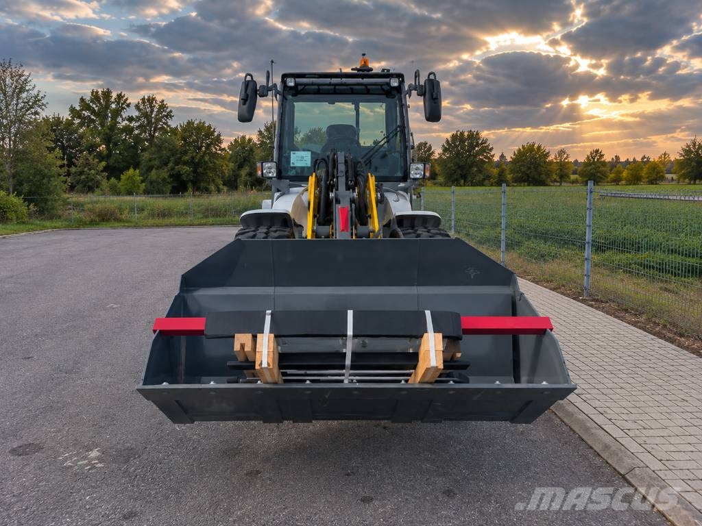 Kramer 8115 | 2023 لوادر بعجل