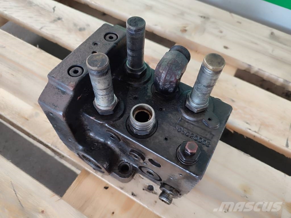 CLAAS Hydraulic block S05020003 Claas Arion 640 Hidraulika