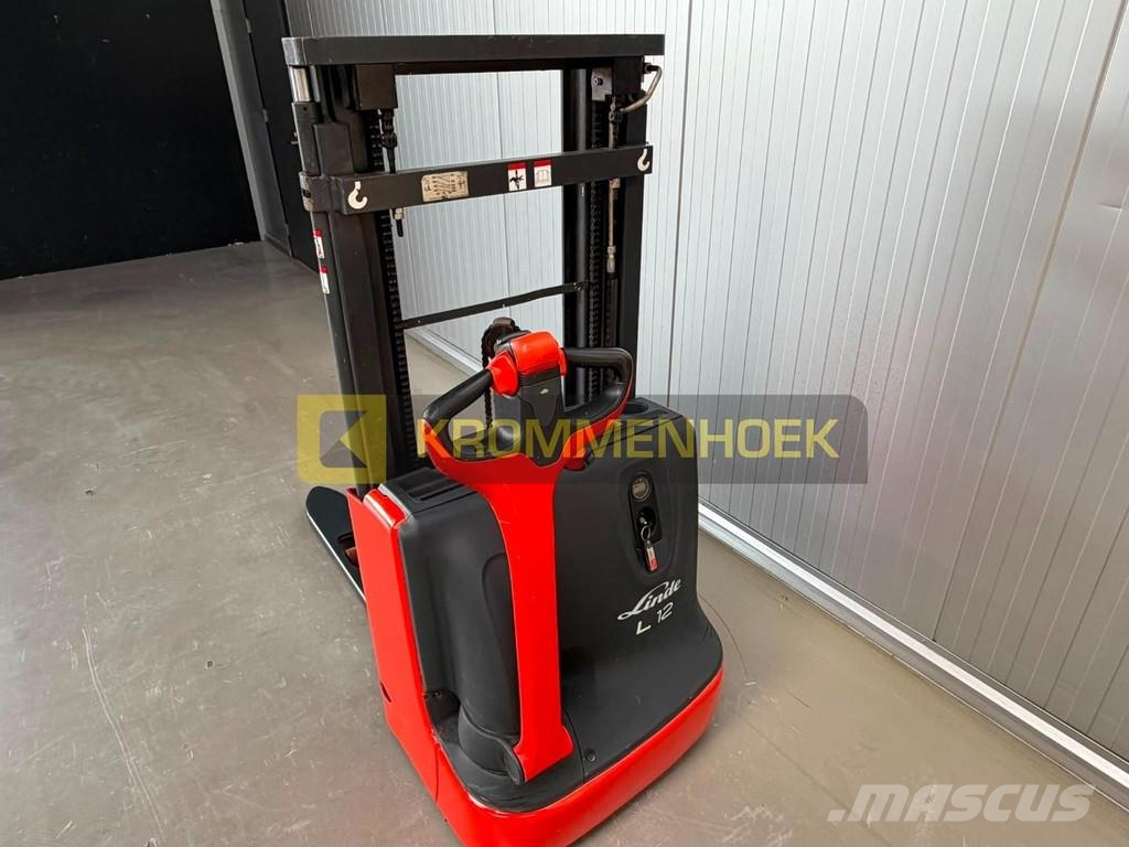 Linde L 12 Παλετοφόρα πεζού χειριστή με ιστό