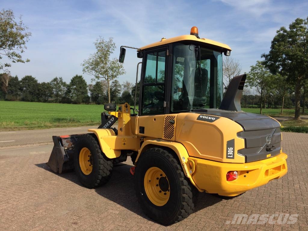 Volvo L 30 G Wielladers